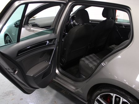 2017 Volkswagen Golf - photo 35