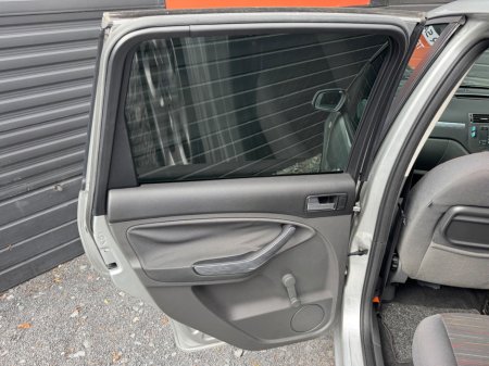 2009 Ford C-Max - photo 18
