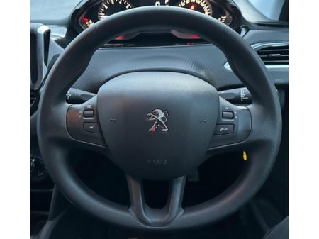 2016 Peugeot 208 - photo 18