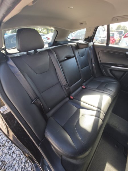 2018 Volvo V60 - photo 21