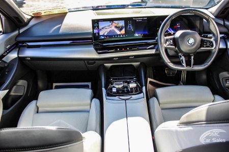 2024 BMW 3-Series - photo 28