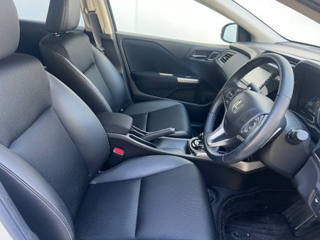 2018 Honda Grace - photo 17