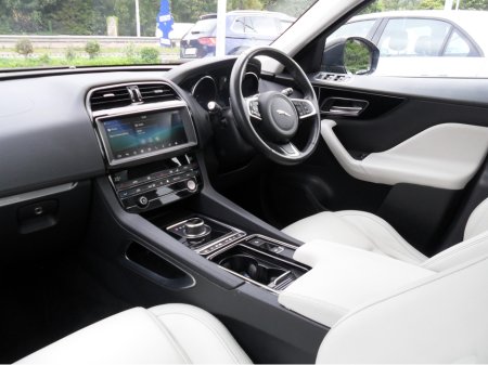 2020 Jaguar F-Pace - photo 10