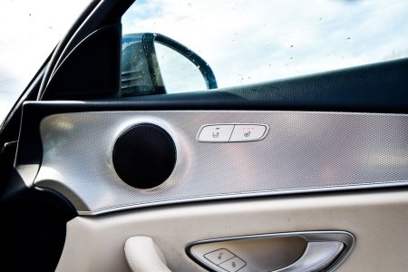 2020 Mercedes-Benz E-Class - photo 21