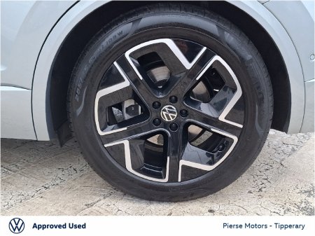2025 Volkswagen Touareg - photo 7