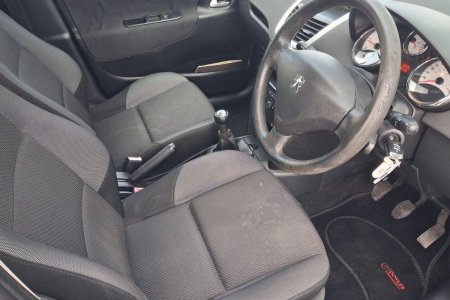 2009 Peugeot 207 - photo 5
