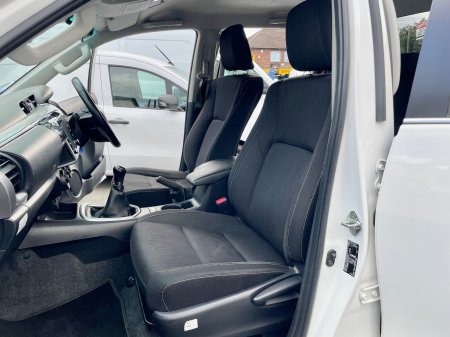 2021 Toyota Hilux - photo 24