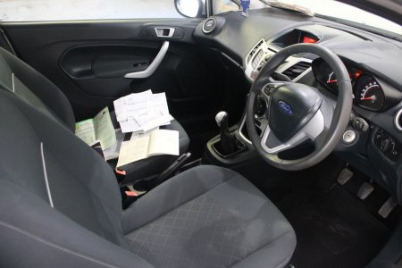 2012 Ford Fiesta - photo 17