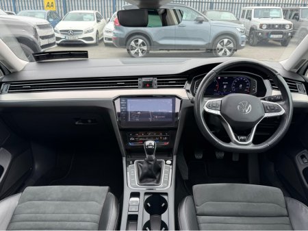 2022 Volkswagen Passat - photo 23