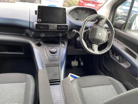 2022 Peugeot Rifter - photo 7