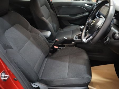 2023 Renault Clio - photo 21