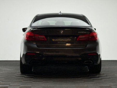 2018 BMW 5-Series - photo 6