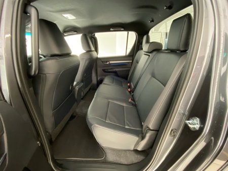 2026 Toyota Hilux - photo 7