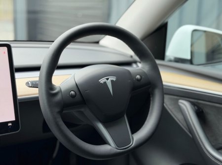2022 Tesla Model Y - photo 6
