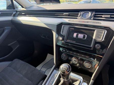 2015 Volkswagen Passat - photo 25