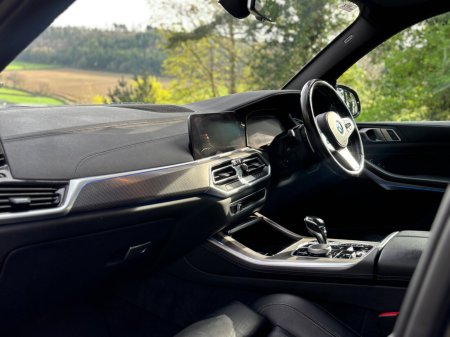 2021 BMW X5 - photo 7