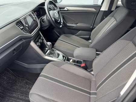 2021 Volkswagen T-Roc - photo 4