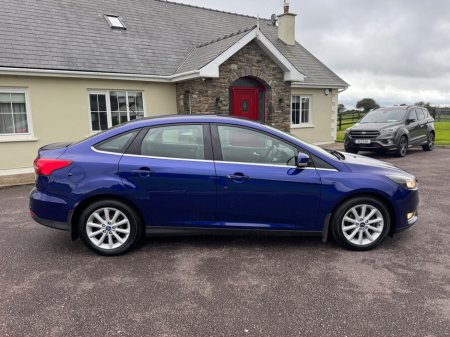 2017 Ford Focus - photo 4