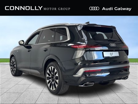 2027 Audi Q7 - photo 2