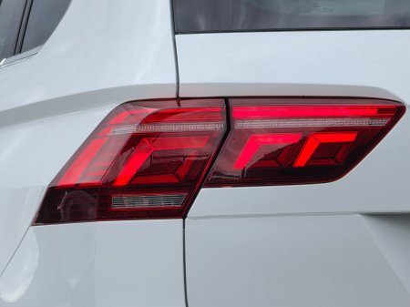 2022 Volkswagen Tiguan - photo 32