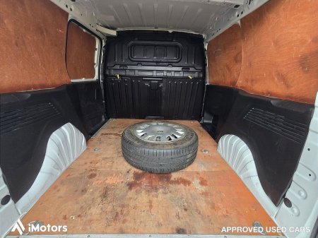 2022 Vauxhall Combo - photo 11