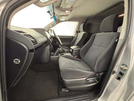 2022 Toyota Land Cruiser - photo 6