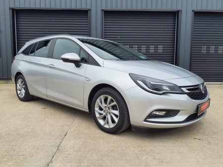 2019 Opel Astra Tech Line NAV 110PS 5DR