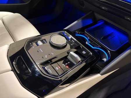 2026 BMW 5-Series - photo 29