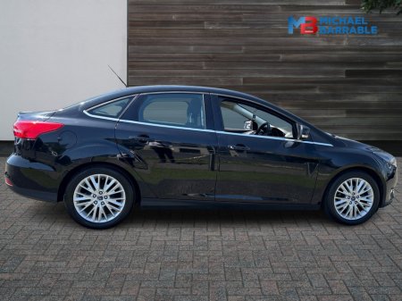 2017 Ford Focus - photo 4