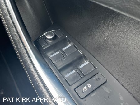 2020 Jaguar XE - photo 18