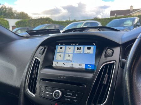 2018 Ford Focus - photo 27