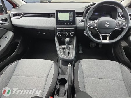 2025 Renault Clio - photo 2