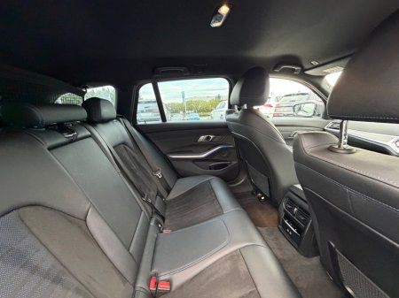 2021 BMW 3-Series - photo 32