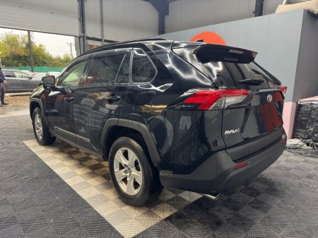 2021 Toyota RAV4 - photo 5