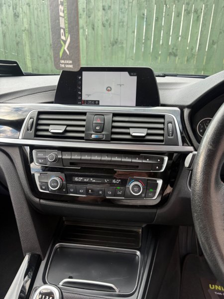2017 BMW 3-Series - photo 17
