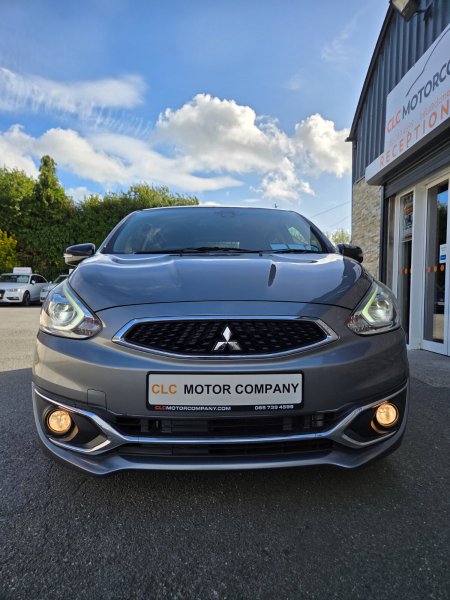 2019 Mitsubishi Mirage - photo 2