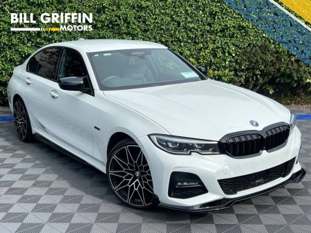 2022 BMW 3-Series 330e M-SPORT COMPETITION 2.0 HYBRID // DIGITAL CLUSTER // FULL SERVICE HISTORY // NEW 20" DIAMOND CU