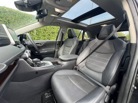 2022 Toyota RAV4 - photo 2