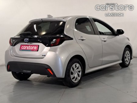 2022 Toyota Yaris - photo 3