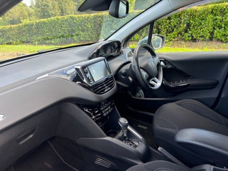 2017 Peugeot 208 - photo 10