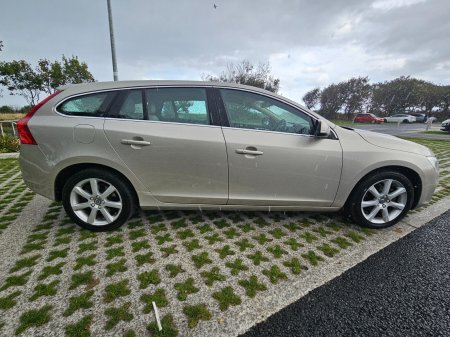 2017 Volvo V60 - photo 10