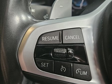 2022 BMW 5-Series - photo 10