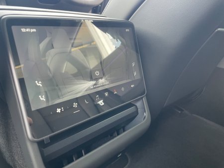 2025 Tesla Model 3 - photo 8