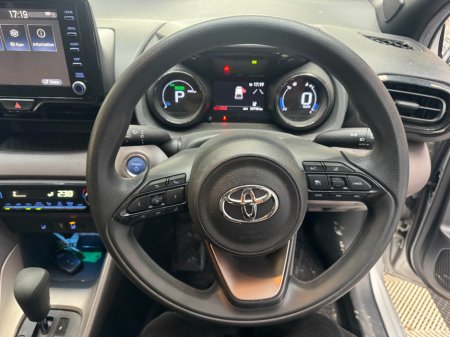 2020 Toyota Yaris - photo 9