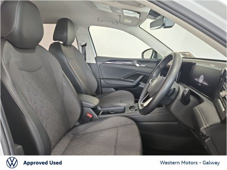 2024 Volkswagen Tiguan - photo 25