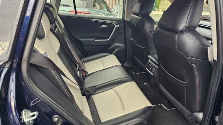 2019 Toyota RAV4 - photo 10