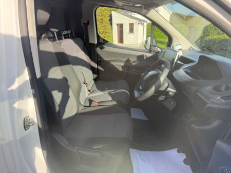 2019 Peugeot Partner - photo 10