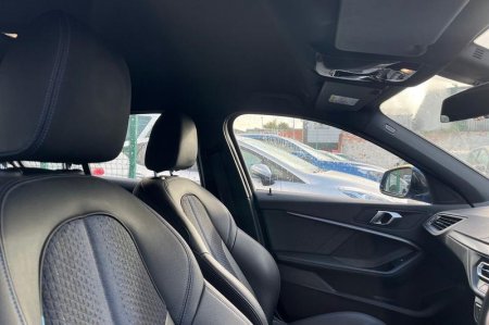 2023 BMW 1-Series - photo 17