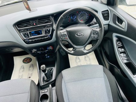2016 Hyundai i20 - photo 8