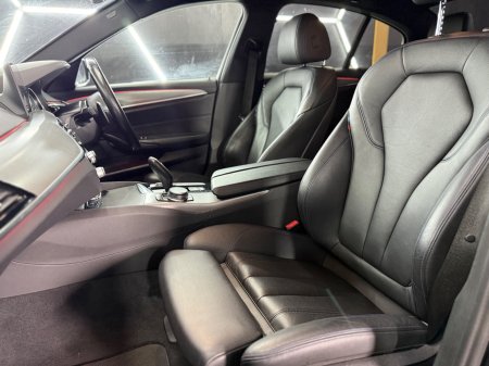 2017 BMW 5-Series - photo 18